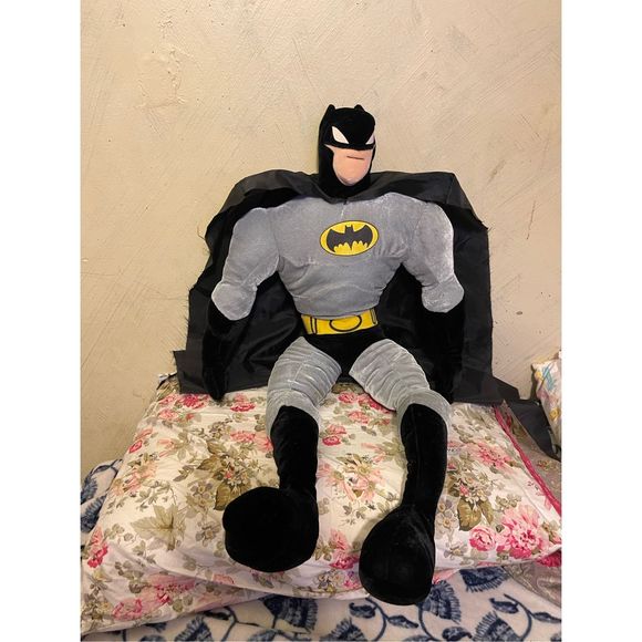 Nanco DC Comics 32” BATMAN Super Hero Plush Stuffed Doll Toy w/ Cape - Picture 2 of 11